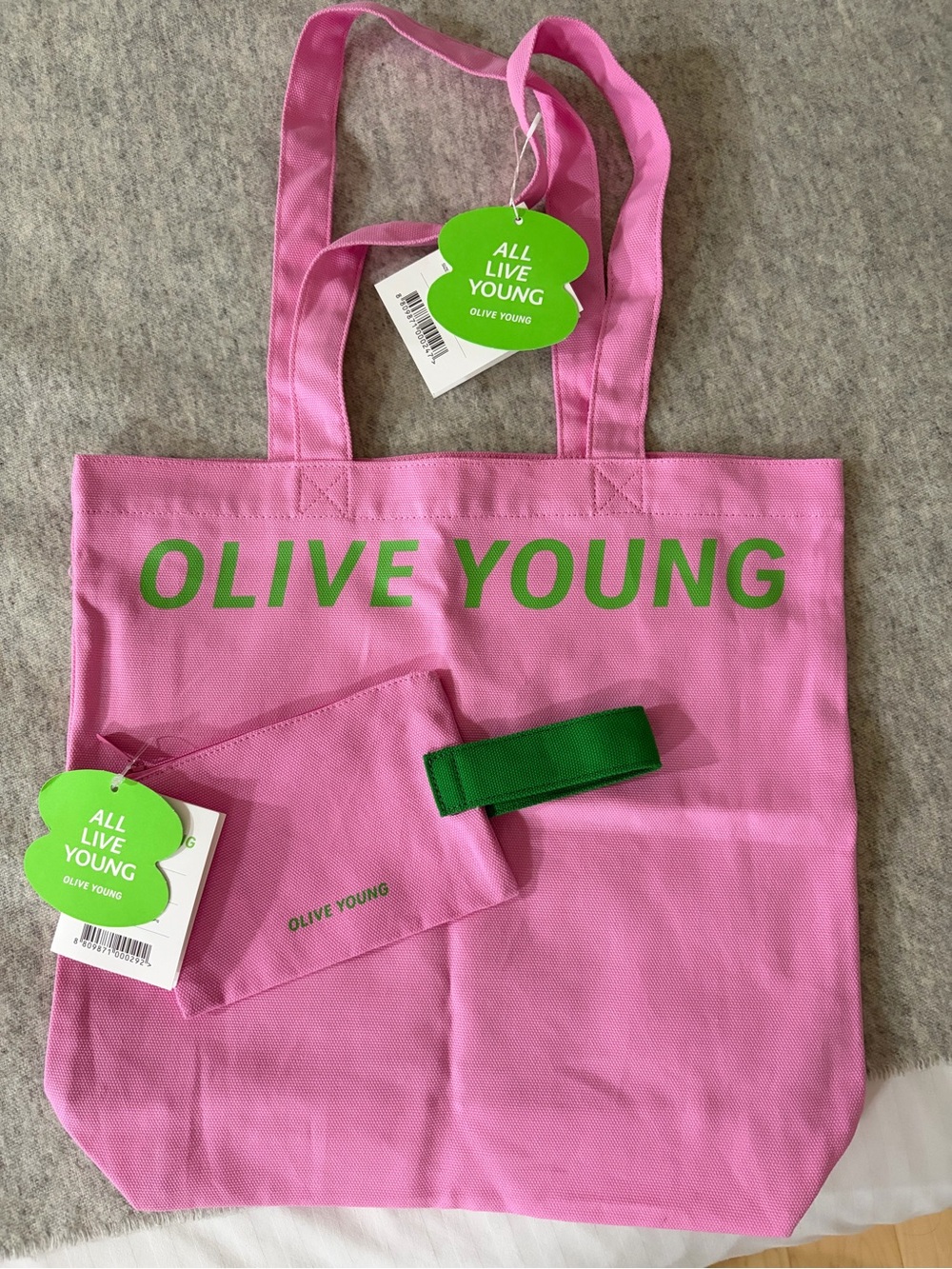 BNWT Olive Young tote bag + small pouch
